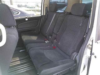 NISSAN SERENA 2015