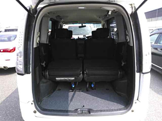 NISSAN SERENA 2015