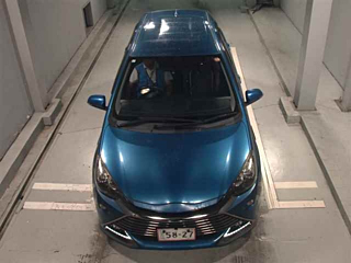 TOYOTA AQUA 2015