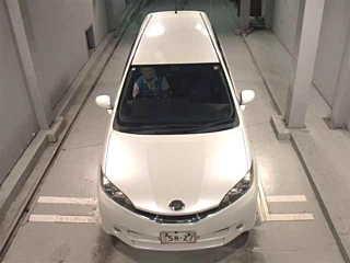 TOYOTA WISH 2010