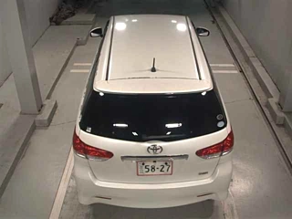 TOYOTA WISH 2010