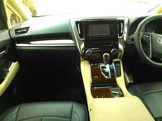 TOYOTA VELLFIRE 2015