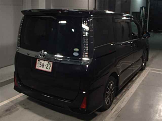 TOYOTA VOXY 2014