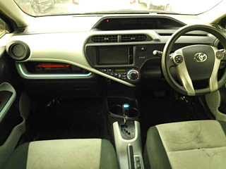 TOYOTA AQUA 2013