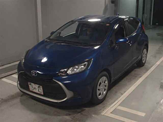 TOYOTA AQUA 2021