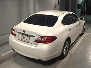 NISSAN FUGA 2010