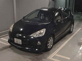 TOYOTA AQUA 2012
