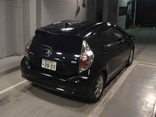 TOYOTA AQUA 2012