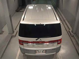 MITSUBISHI DELICA D5 2010