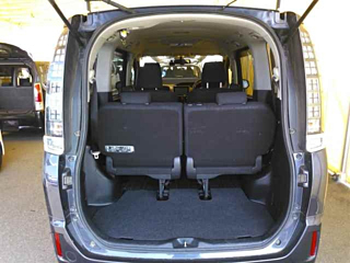 TOYOTA VOXY 2014