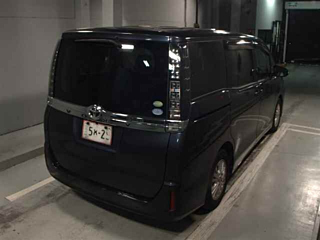 TOYOTA VOXY 2014