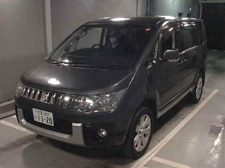 MITSUBISHI DELICA D5 2014