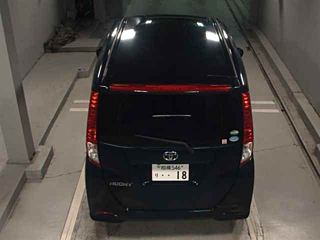 TOYOTA ROOMY 2016