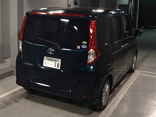 TOYOTA ROOMY 2016