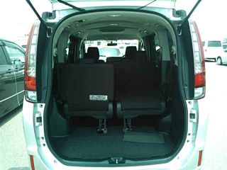 TOYOTA NOAH 2015