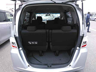 HONDA FREED 2012