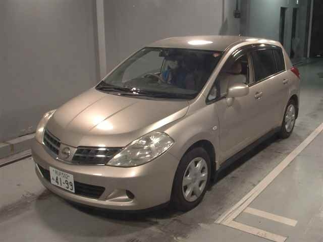 NISSAN TIIDA 2008