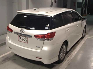 TOYOTA WISH 2009