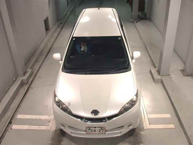 TOYOTA WISH 2009