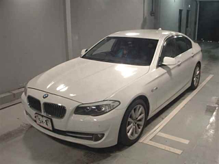BMW 5 SERIES 2012