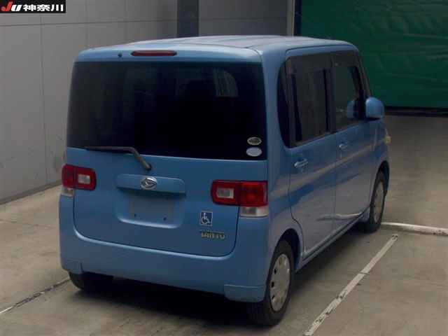 DAIHATSU TANTO 2008