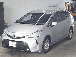 TOYOTA PRIUS ALPHA 2016