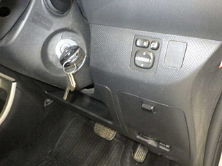 TOYOTA IST 2010