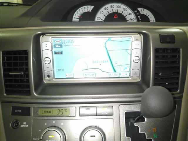 TOYOTA RAUM 2010