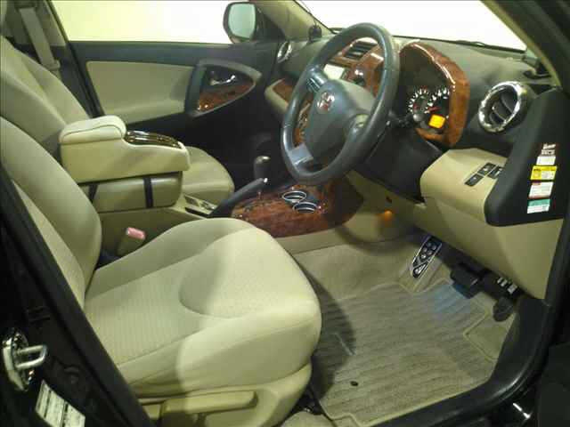 TOYOTA VANGUARD 2013