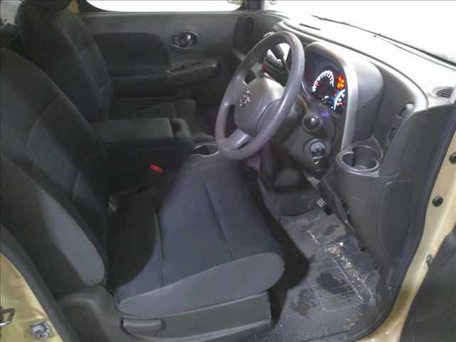 NISSAN CUBE 2010