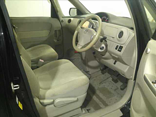 TOYOTA PORTE 2009