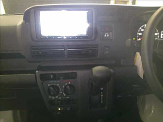DAIHATSU HIJET VAN 2024