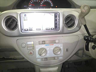 TOYOTA PORTE 2009
