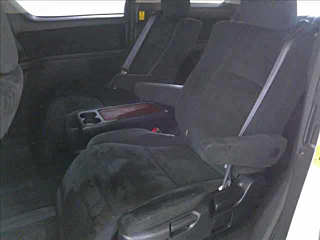 TOYOTA VELLFIRE 2010