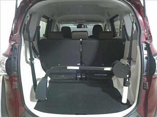 TOYOTA SIENTA 2019