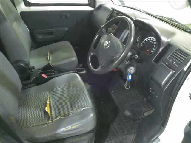 TOYOTA LITE ACE VAN 2011