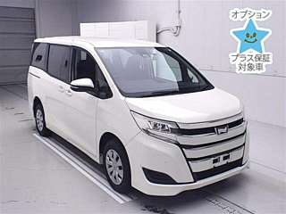 TOYOTA NOAH 2021