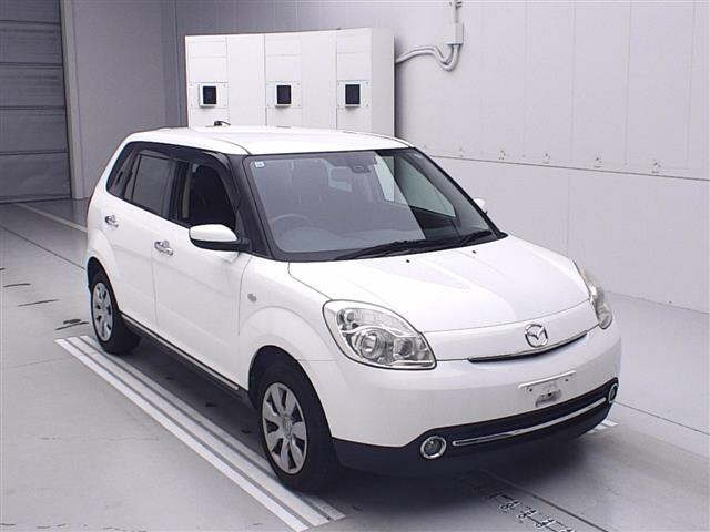 MAZDA VERISA 2013