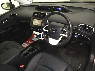 TOYOTA PRIUS 2016