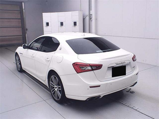 MASERATI GHIBLI 2016