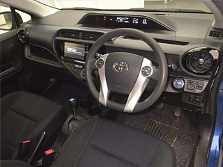 TOYOTA AQUA 2016