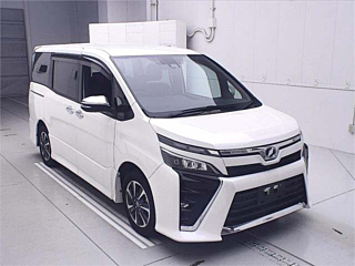 TOYOTA VOXY 2020