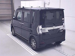 DAIHATSU TANTO 2018