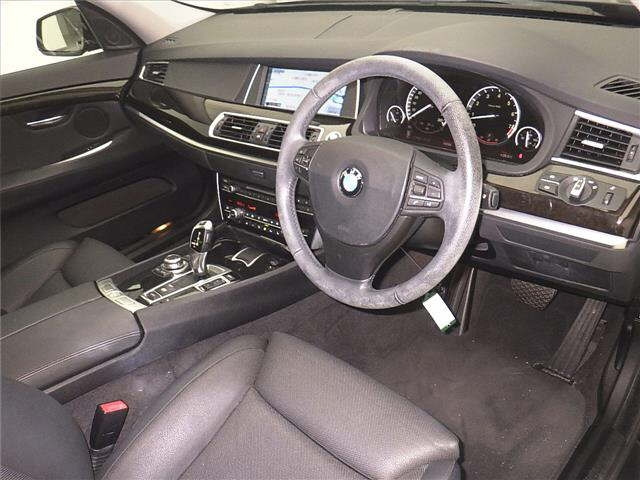 BMW 5 SERIES 2011