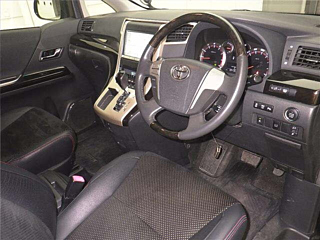 TOYOTA VELLFIRE 2014