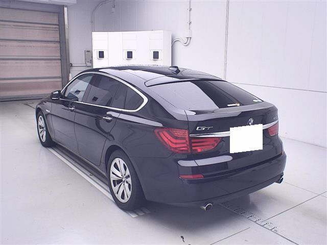 BMW 5 SERIES 2011
