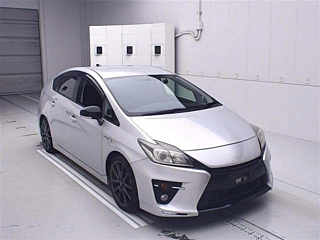 TOYOTA PRIUS 2012