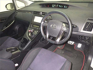 TOYOTA PRIUS 2012