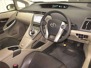 TOYOTA PRIUS 2014