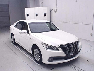 TOYOTA CROWN 2013